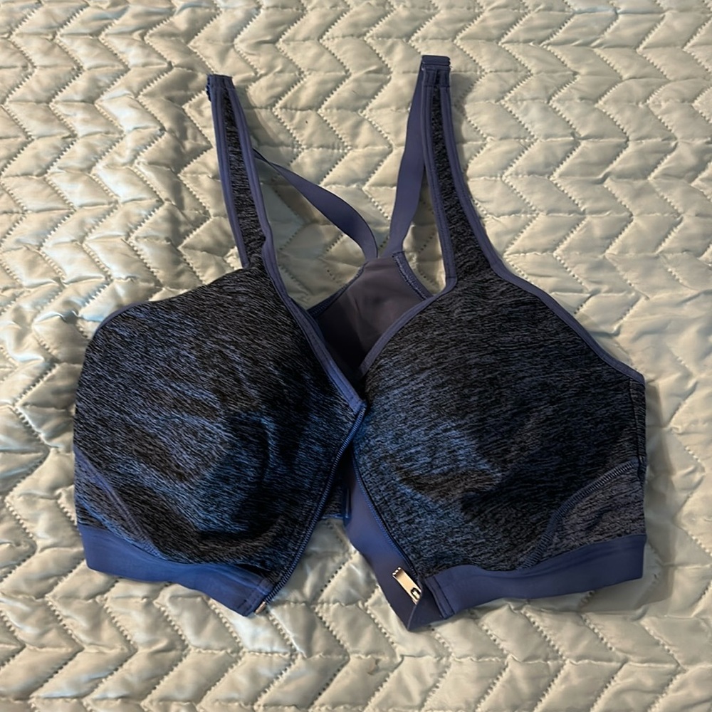 Victoria’s Secret sport zip front bra